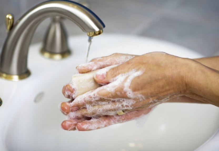 Cómo lavarse las manos: guía para padres